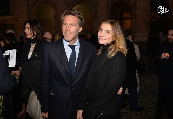“Je ne peux pas le regretter parce que je sais que ce qui viendra, y compris avec elle, l'amitié que nous aurons, sera encore plus belle et plus forte. Quand je regarde ces images, mon cœur bat fort… Je serai le plus heureux de la voir heureuse, voilà.”

Le prince Emmanuel-Philibert de Savoie et Clotilde Courau lors de la cérémonie d'installation de F.Mitterrand à l'académie des Beaux-Arts à Paris, France, le 6 février 2020. Pour avoir bâti une œuvre avec des films, des émissions et des livres, l'ancien ministre de la Culture F.Mitterrand a été installé, sous la coupole de l'Académie des Beaux-Arts, accueillant en son sein l'inventeur "d'une manière nouvelle de raconter l'Histoire". Au sein de la section des créations artistiques dans le cinéma et l'audiovisuel, F.Mitterrand (72 ans), a été élu au fauteuil précédemment occupé par J.Moreau. L'ancien ministre rejoint l'Académie des Beaux-Arts pour ses talents de cinéaste, écrivain, animateur de télévision et réalisateur de documentaires historiques. © Veeren/Bestimage