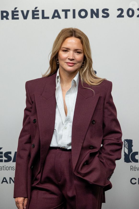 Elle acceptait de signer des autographes à ses camarades de classe !

Virginie Efira participe au photocall 'Cesar - Révélations 2026' à l'Elysee Montmartre le 19 janvier 2026 à Paris, France. Photo par Nasser Berzane/ABACAPRESS.COM