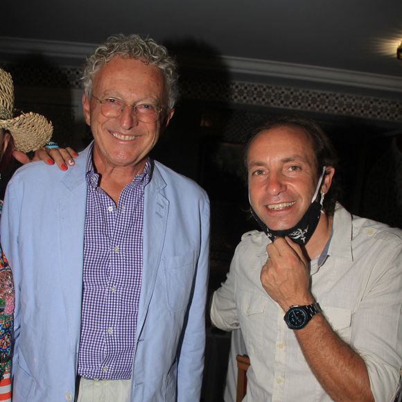 Nelson Monfort, Philippe Candeloro lors de la soirée de remise de la "Fourchette d'Or" au restaurant "La Table Marocaine" de Gérard et Bouchra Atlani à Paris le 15 septembre 2020.

© Philippe Baldini / Bestimage