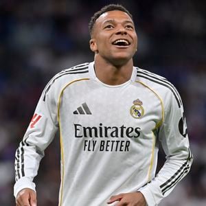 Il a rejoint le Real Madrid pour un contrat de cinq saisons.

Kylian Mbappé lors du match du Real Madrid au stade Bernabeu le 14 mai 2026, à Madrid, Espagne. 

Credit Image : © Oscar Manuel Sanchez/ZUMA Press Wire / Bestimage