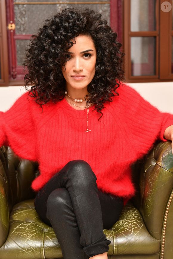 Sabrina Ouazani - Avant première du film " Mica" au cinéma Le Louxor à Paris le 21 décembre 2021. © Veeren / Bestimage