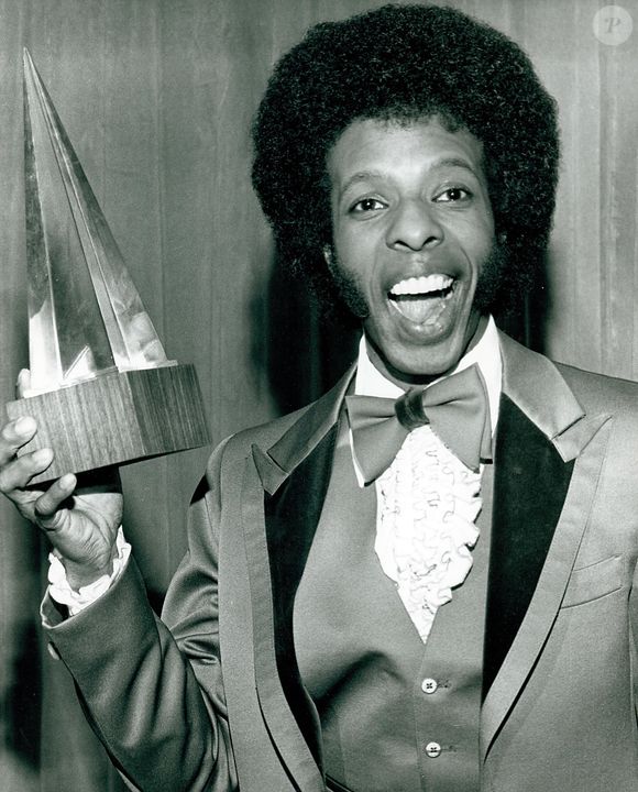L'amour de ses proches lui avait permis de sortir de cette spirale infernale.

Sly Stone à New York.

Photo : Backgrid USA / Bestimage