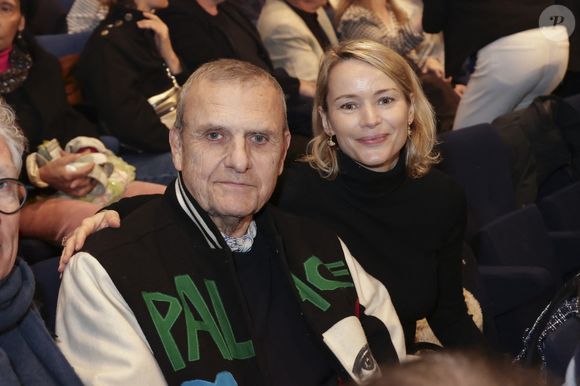 Exclusif - Jean-Charles de Castelbajac et sa femme Pauline de Drouas dans le public du concert de Hugues Aufray au Le Dôme de Paris - Palais des Sports le 9 novembre 2025.

© Jack Tribeca / Bestimage