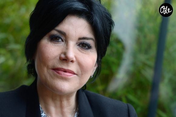 Liane Foly pose pour une séance photo lors du 8e Festival 2 Valenciennes à Valenciennes, en France, le 22 mars 2018. Photo : Aurore Maréchal/ABACAPRESS.COM