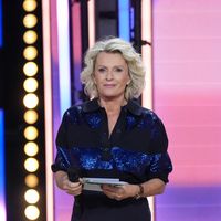 "Je me suis bien cognée la tête" : après sa perte d'équilibre en direct durant le Téléthon, Sophie Davant donne de ses nouvelles