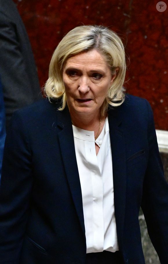 Marine Le Pen - Débat avant le vote d'une motion de censure contre l'article 49.3 du Premier ministre F.Bayrou, le 5 février 2025 à l'Assemblée nationale à Paris. 
© Christian Liewig / Bestimage