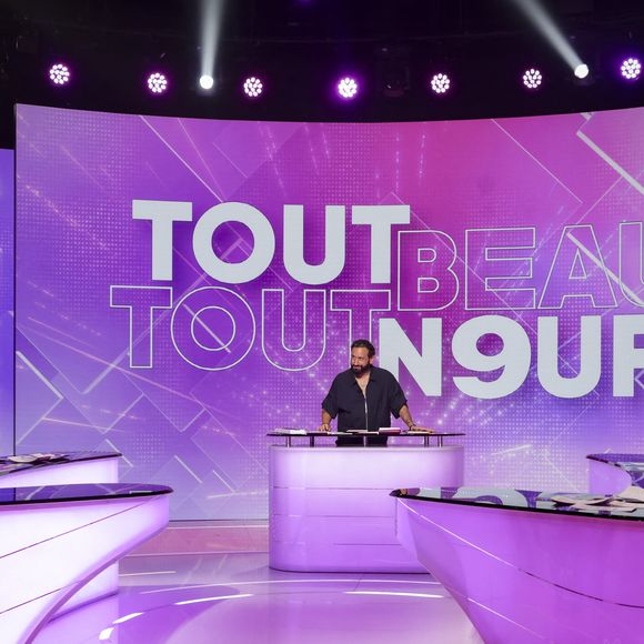 Cyril Hanouna, sur le plateau de  TBT9 présenté par C.Hanouna, et diffusé en direct sur W9, Paris, France, le 08 octobre 2025. © Jack Tribeca / Bestimage