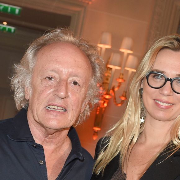 Didier Barbelivien et sa femme Laure - 3ème Gala caritatif des "Stéthos d'Or" qui récompensent les artistes qui contribuent au bien-être de tous, organisé par la Fondation pour la Recherche en Physiologie au George V à Paris, le 11 mars 2019. © Coadic Guirec/Bestimage