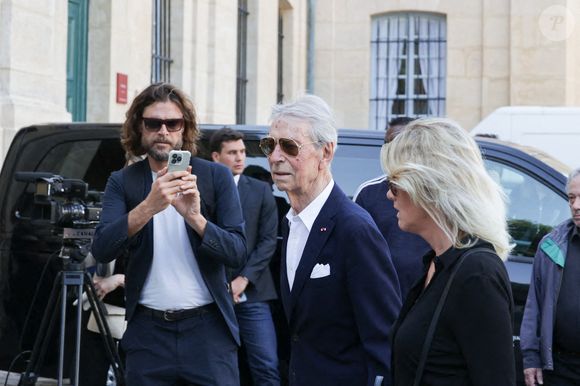 Jean-Claude Narcy assistant aux obsèques de Philippe Labro à l'église Saint Germain des Prés à Paris, France, le 13 juin 2025. Philippe Labro, journaliste, auteur, réalisateur et compositeur prolifique, est décédé à l'âge de 88 ans des suites d'un cancer le 4 juin. Photo par Nasser Berzane/ABACAPRESS.COM