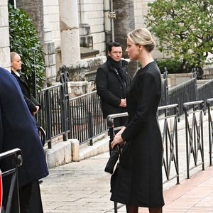 Le prince Albert II de Monaco et la princesse Charlène de Monaco, Monseigneur Dominique-Marie - Obsèques de Didier Guillaume (ancien ministre de l'Agriculture entre 2018 et 2020 et ancien Ministre d'Etat de Monaco 2024–2025) en la cathédrale Notre-Dame-Immaculée de Monaco le 23 janvier 2025. © Bruno Bebert/Bestimage