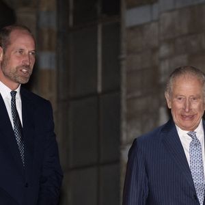 Le Prince de Galles et le Roi Charles III arrivent pour l'événement Countdown to Cop30, organisé conjointement par le Natural History Museum et le gouvernement britannique au London Museum, réunissant les acteurs du changement qui s'attaquent au changement climatique et à la perte de la nature avant le Sommet de la Cop30 à Belem, Brésil, en novembre, à Londres, Royaume-Uni, le 9 octobre 2025. Photo par Aaron Chown/PA Wire/ABACAPRESS.COM