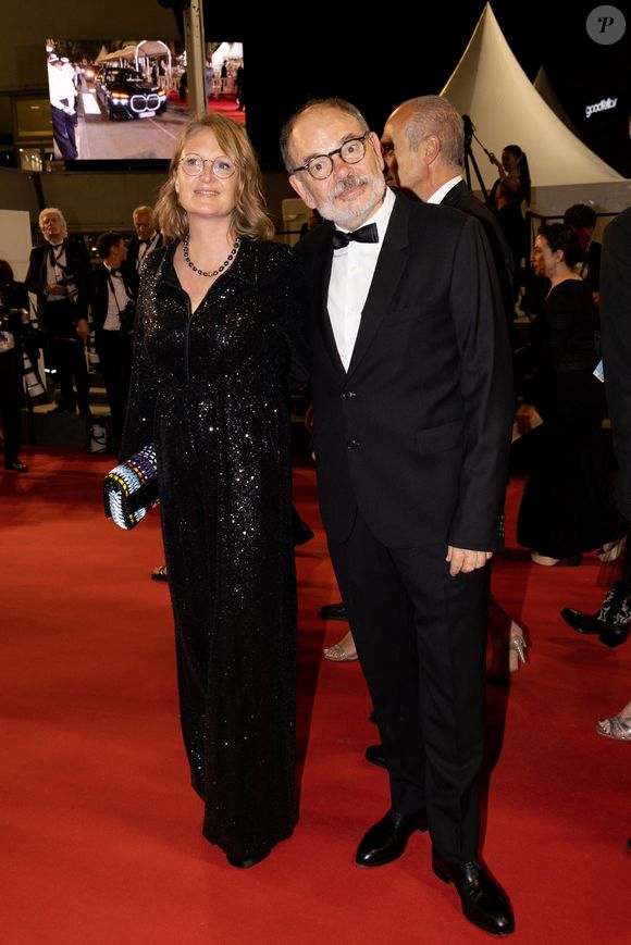 Anna Novion et son mari Jean-Pierre Darroussin - Montée des marches du film " Rapito (L'enlèvement) " lors du 76ème Festival International du Film de Cannes, au Palais des Festivals à Cannes. Le 23 mai 2023
© Jacovides-Moreau / Bestimage