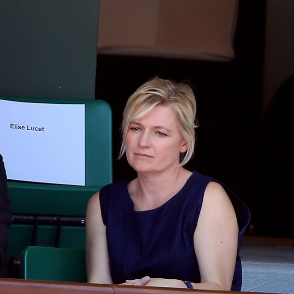 Anne-Elisabeth Lemoine - Personnalités dans les tribunes lors des internationaux de France de Roland Garros à Paris. Le 10 juin 2017. © Jacovides - Moreau / Bestimage