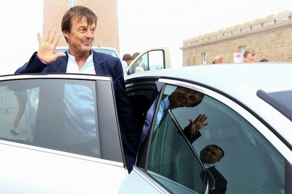 Le ministre de la Transition Ecologique et Solidaire Nicolas Hulot - Le président de la Républiques’est rendu en cap Fréhel (Côtes-d’Armor), France, le 20 juin 2018, un site d’où seront visibles les 62 éoliennes du parc de la baie de Saint-Brieuc, prévu pour 2023. © Stéphane Lemouton