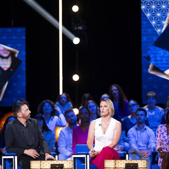 Exclusif - Lorie (Laure Pester), Kamel Ouali et Michèle Torr lors de l'enregistrement de l'émission "La Boîte à secrets", présentée par F.Bollaert et diffusée le 3 octobre 2025 sur France 3, dans les studios du Lendit à Saint-Denis, Seine Saint-Denis, France, le 9 septembre 2025. © Pierre Perusseau/Bestimage