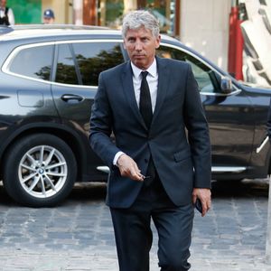 "C’est une famille simple et sympathique qui est très discrète ici", a confié un invité dont les propos ont été rapportés par "Var-Matin". 

Stéphane Courbit - Arrivées aux obsèques de Philippe Labro en l'église de Saint-Germain-des-Prés à Paris le 13 juin 2025. © Dominique Jacovides - Christophe Clovis / Bestimage