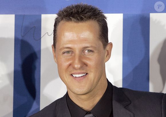 Photo d'archive du 15 mars 2008 du pilote de Formule 1 Michael Schumacher au salon de l'automobile IAA à Francfort, Allemagne. Schumacher. Photo by Joerg Carstensen/DPA/ABACAPRESS.COM