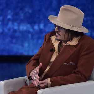 Johnny Depp - J.Depp et R.Scamarcio participent à l'émission italienne "Che Tempo Che Fa" à Milan, pour la promotion du film "Modi", le 27 octobre 2024. 

Photo : SGP / BESTIMAGE