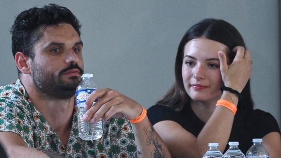 Elsa Bois rayonnante lors d’un événement majeur, un intrigant détail lié à Florent Manaudou fait réagir