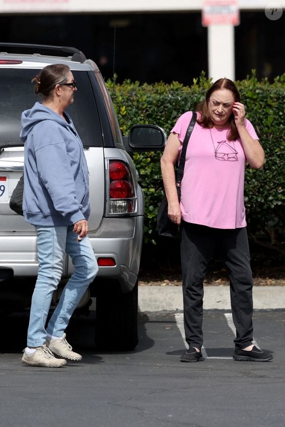 Los Angeles, CA - Elizabeth and Leslie Hackman were spotted having brunch at Denny’s following the passing of their father, legendary actor Gene Hackman. The two appeared somber as they spent time together in the wake of the sad news.
Pictured: Elizabeth Hackman, Leslie Hackman