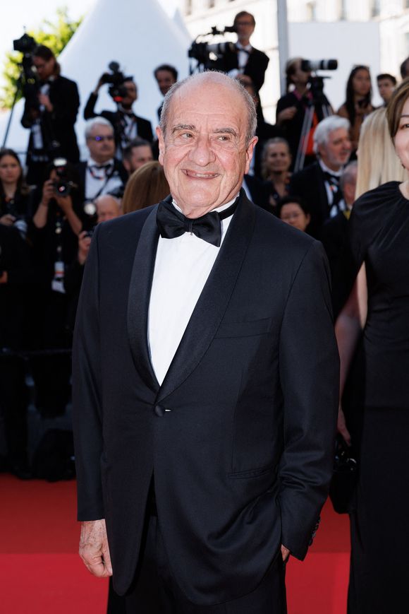 Pierre Lescure - Montée des marches de la cérémonie de clôture du 78ème Festival International du Film de Cannes, au Palais des Festivals à Cannes. Le 24 mai 2025
© Jacovides-Moreau / Bestimage