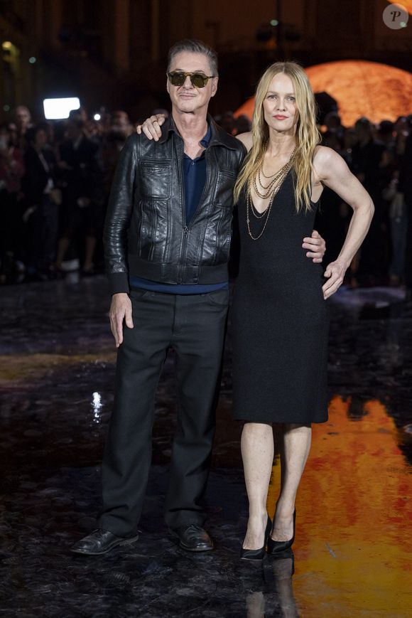 Vanessa Paradis a collaboré avec Etienne Daho

Etienne Daho et Vanessa Paradis - Photo Call du Défilé de mode Chanel Collection Printemps-Été 2026 dans le cadre de la Fashion Week de Paris, France, le 6 octobre 2025.
 
© Olivier Borde / Bestimage