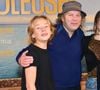 “Cette question est atroce ! J'évite de la poser à mes enfants qui ont 13 et 14 ans. Trouver un métier qui te transporte, c'est compliqué”, a-t-elle confié.

Billy, le fils de Philippe Katrine et Julie Depardieu, Philippe Katerine, sa fille Edie Blanchard - Avant-première du film "Voleuses" diffusé sur Netflix.
Paris le 24 octobre 2023.
© Veeren / Bestimage