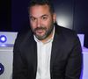 40 ans après le drame, il a choisi de replonger dans ce souvenir, celui du meurtre brutal d’une adolescente, perpétré par un homme de 40 ans qui n’avait pas supporté ses refus...

Bruce Toussaint - Conférence de presse de rentrée de BFM.TV à Paris le 5 septembre 2019.

© Guirec Coadic / Bestimage