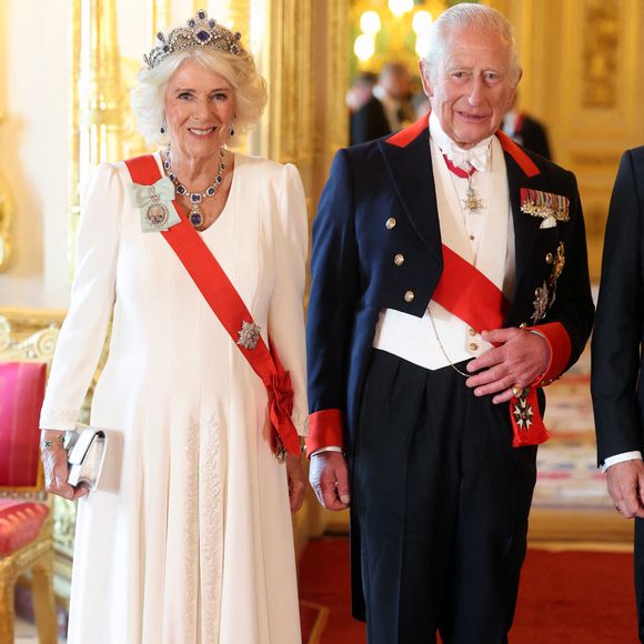 La reine Camilla et le roi Charles III au banquet d'État pour le président français Emmanuel Macron et son épouse Brigitte Macron, au château de Windsor, Berkshire, au premier jour de la visite d'État du président français au Royaume-Uni. Mardi 8 juillet 2025. Photo par Chris Jackson/PA Wire/ABACAPRESS.COM