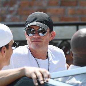 Orlando Bloom et Tom Brady prennent un bateau-taxi à Venise, la veille du mariage de Jeff Bezos et Lauren Sanchez, le 26 juin 2025. Backgrid UK/ Bestimage