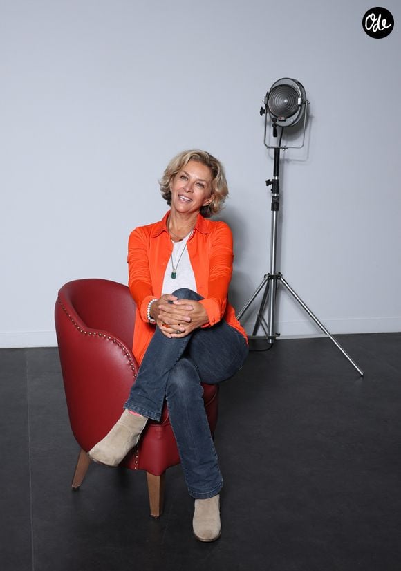 Corinne Touzet - Photocall avec les membres du jury de la 3ème édition du festival Histoires de Femmes à Dreux, le 21 octobre 2023. © Denis Guignebourg / Bestimage
