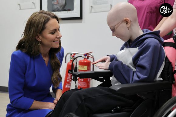 La princesse de Galles (Catherine Kate Middleton, princesse de Galles) visite le Christie NHS Foundation Trust, pour mettre en évidence le pouvoir de guérison des soins holistiques, parallèlement aux soins cliniques, pour les personnes vivant avec et au-delà du cancer, à Manchester, au Royaume-Uni, le 4 juin 2026.

© Andy Stenning/WPA-Pool/ Julien Burton / Bestimage