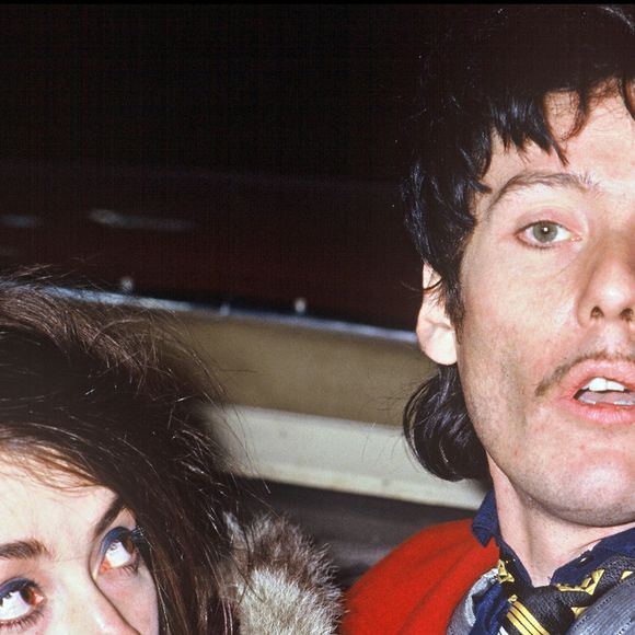 Archives - Catherine Ringer et Fred Chichin du groupe "Rita Mitsouko" lors de l'inauguration du Virgin Megastore