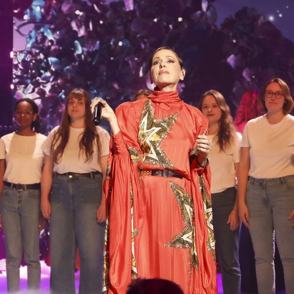 Tina Arena, lors de l'enregistrement de l'émission "La fête de la chanson française - 20 ans d'émotions" présentée par L.Thilleman et A.Manoukian, et diffusée le 17 avril sur France 3 à Paris, France, le 9 décembre 2025. © Jack Tribeca/Bestimage