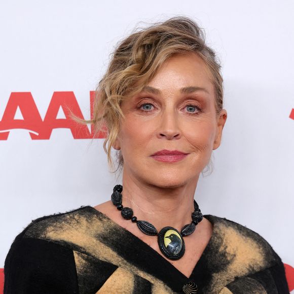 Sharon Stone au 2026 Annual Movies for Grownups Awards with AARP au Beverly Wilshire, A Four Seasons Hotel à Beverly Hills CA, USA le 10 janvier 2026. Photo by Fati S/ABACAPRESS.COM