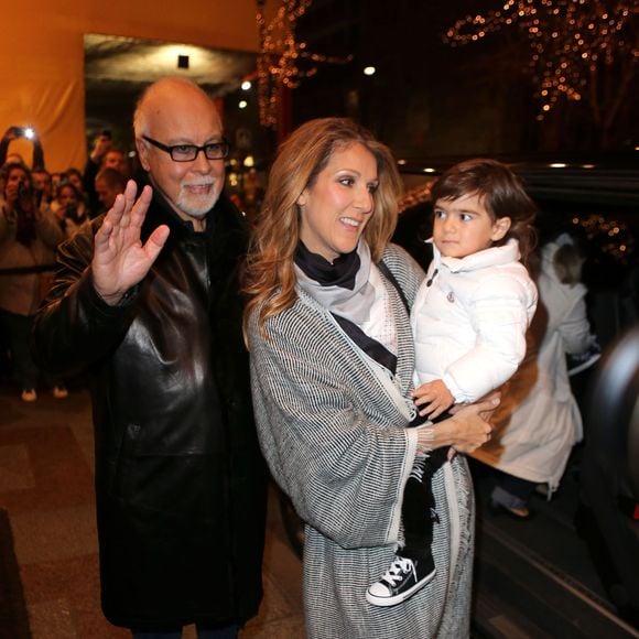 Celine Dion, Rene Angelil et leurs enfants, Rene-Charles et un de leurs jumeaux Eddy a la sortie de l'hotel George V a paris le 30 novembre 2012 (GENGIS / BESTIMAGE).