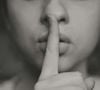 Des expressions comme "Tu me connais" ou "Je n’ai jamais dit ça" peuvent servir à manipuler leur interlocuteur.

Photo prise par Kristina Flour / Unsplash