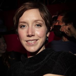 A deux reprises

Sara Giraudeau - au spectacle des Pères Noël Verts du Secours Populaire 2021 au Cirque Phénix à Paris le 17 novembre 2021. Cette première représentation depuis la pandémie a permis à plusieurs centaines d'enfants et à leurs parents de venir passer un moment convivial suivi d'un goûter. © Jack Tribeca / Bestimage 
