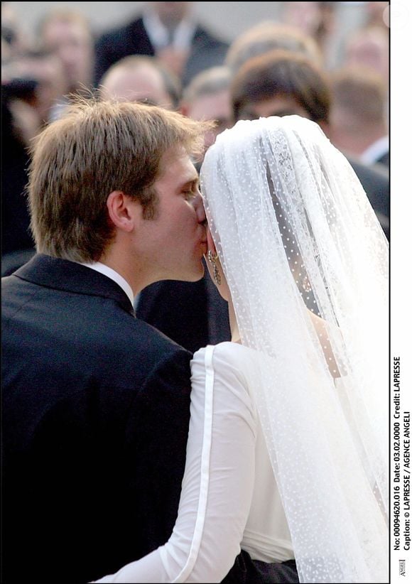 Lapresse / Agence Angeli Rome - Italie le 25/09/2003 - Le prince Emmanuel Philibert de Savoie et la princesse Clotilde de Savoie, le jour de leur mariage à la Basilique Sainte-Marie des Anges.