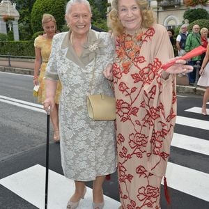 Fernanda Biffi Casiraghi (la grand-mère de Pierre Casiraghi) et la comtesse Marta Marzotto (la grand-mère de Beatrice Borromeo) - Sorties des invités de l'hôtel Borromeo à Stresa pour se rendre au mariage religieux de Pierre Casiraghi et Beatrice Borromeo sur les Iles Borromées, sur le Lac Majeur, le 1er août 2015.