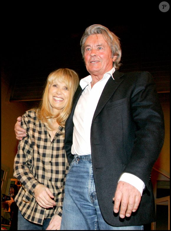Mireille Darc et première de leur pièce "Sur la route de Madison" au théâtre Marigny en 2007. © Guillaume Gaffiot/Bestimage