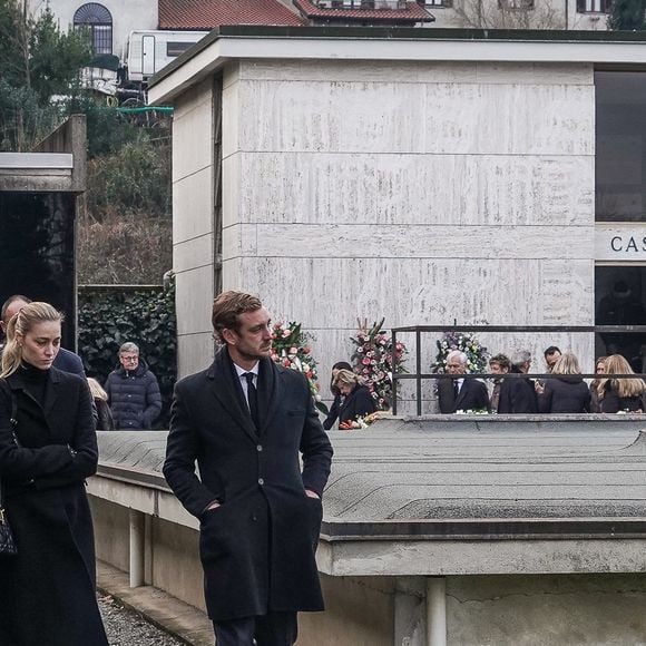 Pierre Casiraghi et sa femme Beatrice Borromeo - Obsèques de Fernanda Biffi Casiraghi (99 ans), mère de Stefano Casiraghi, à Fino Mornasco, Italie, le 9 décembre 2024. © Emanuele Roberto De Carli/IPA via ZUMA Press/Bestimage