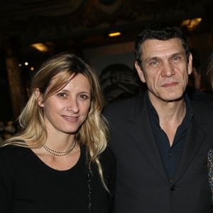 Exclusif - Marc Lavoine avec sa femme Sarah - Le chanteur Marc Lavoine inaugure sa statue de cire au Musée Grévin à Paris le 1er février 2016. © Denis Guignebourg/Bestimage