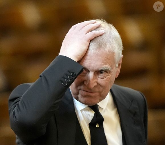 Le duc d'York (Le prince Andrew, duc d'York) arrive à la cathédrale Westminster, dans le centre de Londres, pour assister à la messe de requiem de la duchesse de Kent. 16 septembre 2025. © PA Photo/ Bestimage