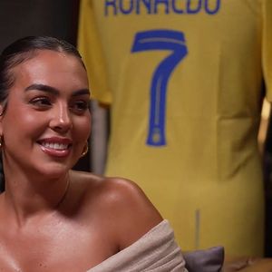 Georgina Rodriguez répond à 7 questions de Cristiano Ronaldo dans le dernier épisode de sa chaîne YouTube.

©BestImage
