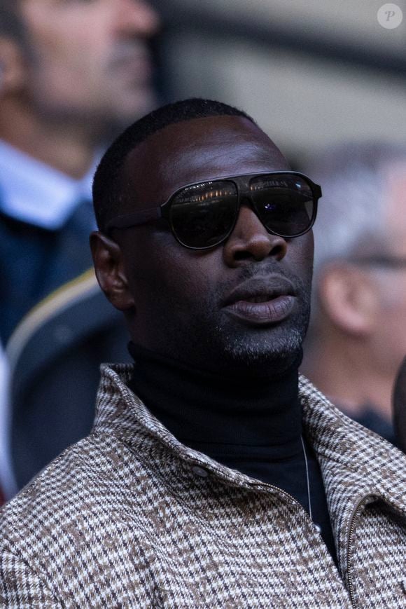Omar Sy - Célébrités dans les tribunes lors du match retour de la Ligue Des Champions 2024-2025 (LDC) "PSG - Arsenal" (2-1) au Parc des Princes à Paris le 7 mai 2025. © Cyril Moreau/Bestimage