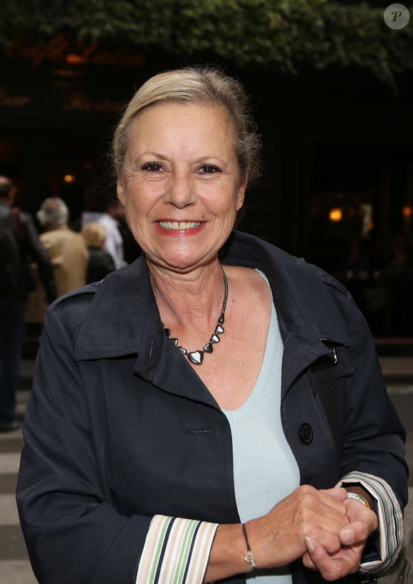Dorothée l'a rénové avec une entreprise spécialisée

Exclusif - Dorothée (Frédérique Hoschedé) lors de la projection du film documentaire de F. Letot "Corbier, des traces dans la mémoire des masses" au lendemain du 73ème anniversaire du chanteur Alain Roux, dit Corbier à Paris le 18 Octobre 2017.  © Denis Guignebourg/Bestimage