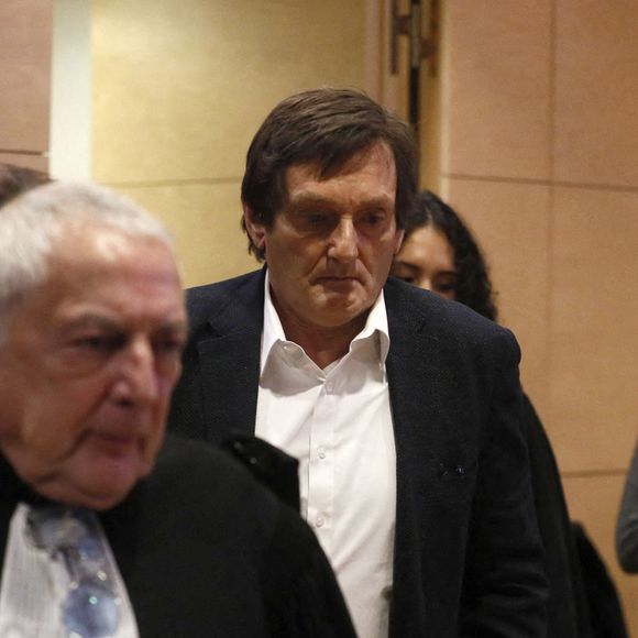 Pierre Palmade au tribunal de Melun avec ses avocats pour son procès pour blessures involontaires à la suite d'un accident de la route en février 2023 dans lequel sa voiture a percuté un autre véhicule à Melun.
Le 20 novembre 2024. © Christophe Clovis / Bestimage