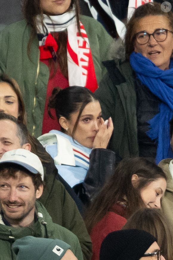 Exclusif - Iris Mittenaere, Marie-Pierre Galès, mère de A.Dupont lors du match de rugby du Tournoi des Six Nations France contre Angleterre au Stade de France à Saint-Denis le 14 mars 2026. © AGENCE / BESTIMAGE