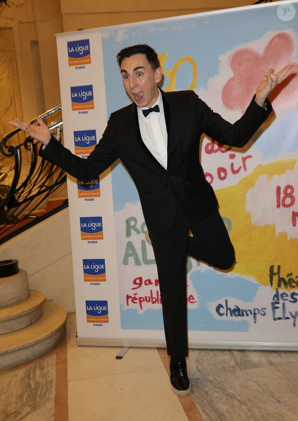 Pas question toutefois pour lui de baisser les bras et l'animateur compte bien revenir plus fort, mais ailleurs.

Jordan De Luxe - Photocall du 30ème Gala de l’Espoir donné au profit de la recherche contre le cancer au théâtre des Champs-Elysées à Paris le 18 novembre 2024. © Coadic Guirec/Bestimage